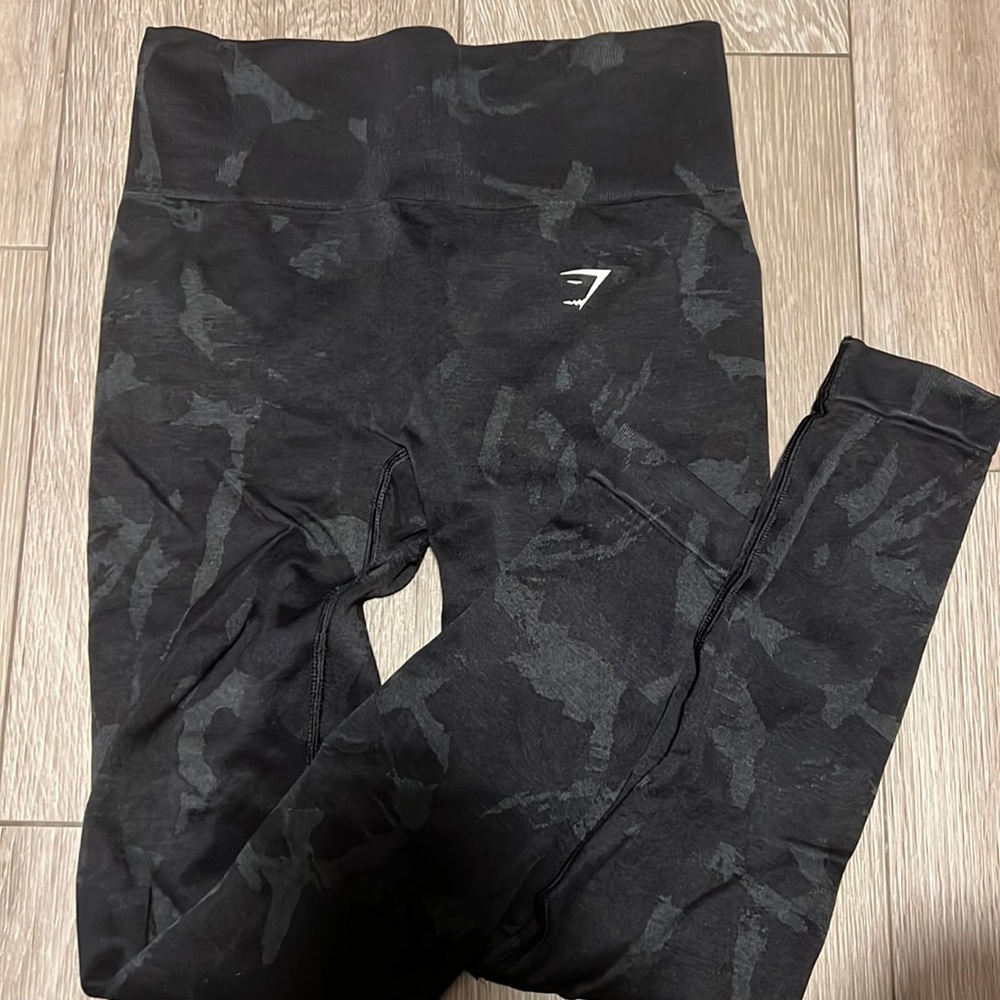 Gymshark black camo leggings size small